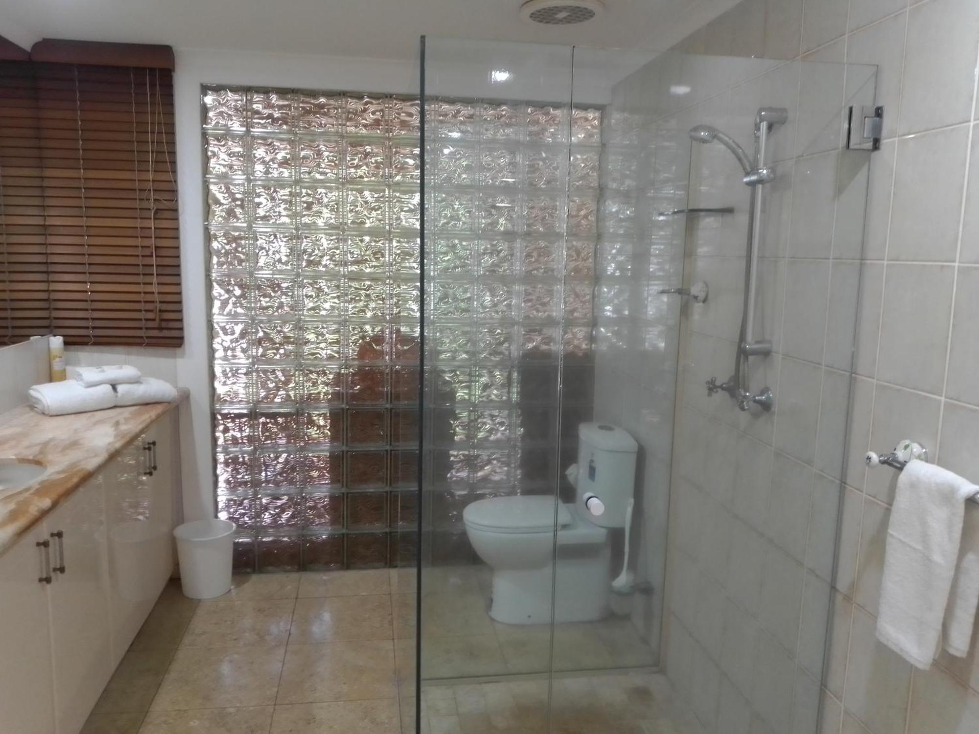 Yachtsmans Paradise, Whitsundays Hotel Airlie Beach Room photo