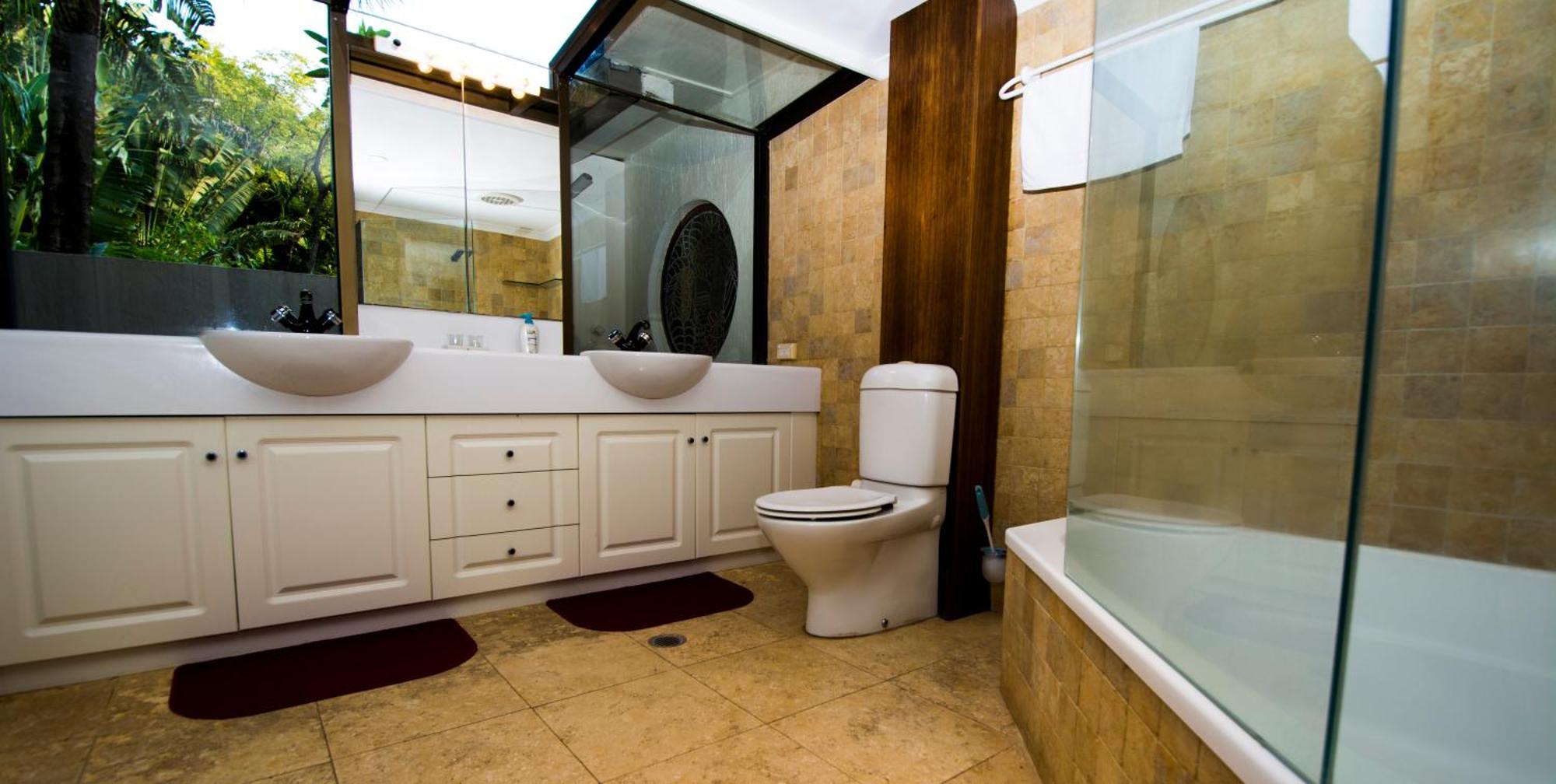 Yachtsmans Paradise, Whitsundays Hotel Airlie Beach Room photo